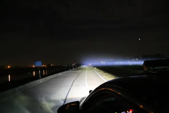 레이저 구동 라이트 헤드라이트 IP67 1-2km 프로젝터 레이저 스팟 구동 LED 안개등 오프로드 4x4 트럭 12V